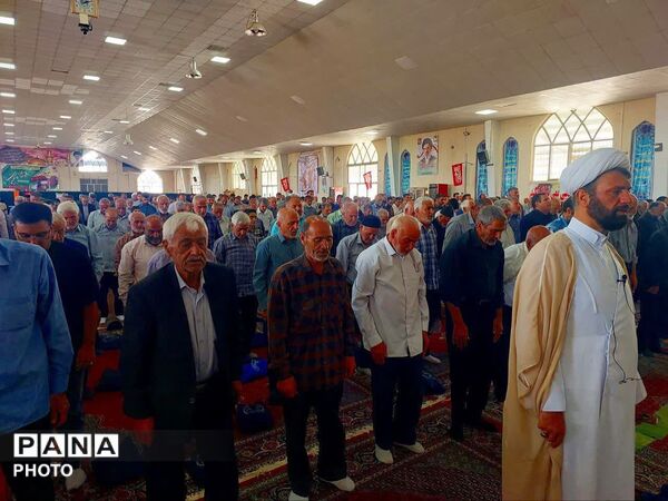 حضور پیشتازان شهر بهار در نماز جمعه