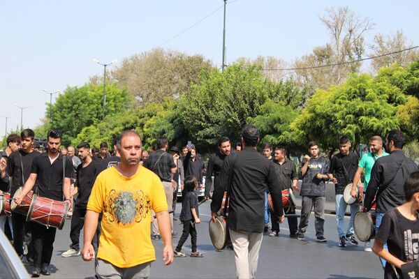 برپایی مراسم جاماندگان اربعین حسینی در امامزاده محمد(ع) کرج