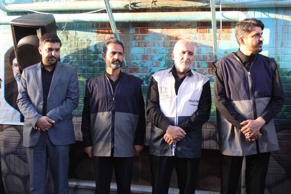 خدمت خالصانه قرارگاه جهادی حضرت جوادالائمه(ع) جاجرم به زائران امام رضا(ع) در مشهد مقدس 