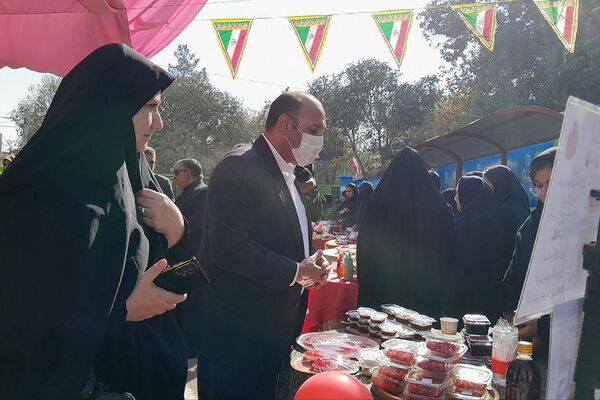 جشنواره انار در دبیرستان حجاب ورامین 
