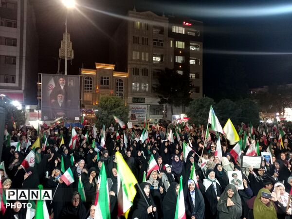 پنجاه و شش شب در میدان پای کار ایران
