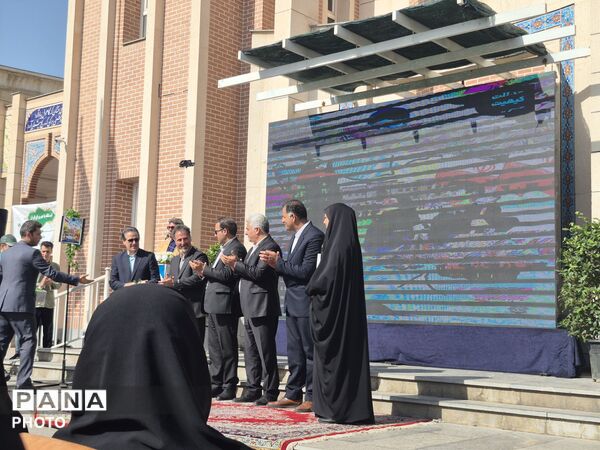 زنگ مهر، ایثار، شهادت و نماز  در هنرستان دارالفنون