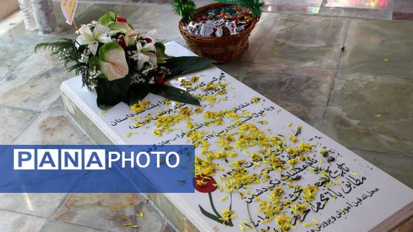 دانش‌آموزان مدارس منطقه ۵ با شهید گمنام پیمان وفاداری بستند