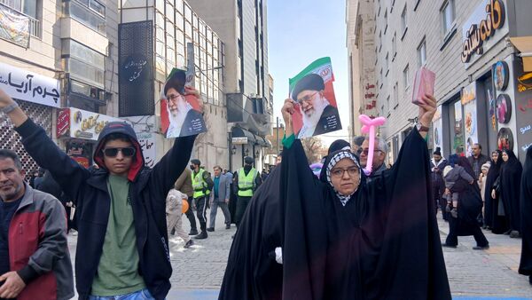 ۲۲ بهمن؛ خیابان‌ها صحنه تجدید بیعت ملت با آرمان‌های انقلاب