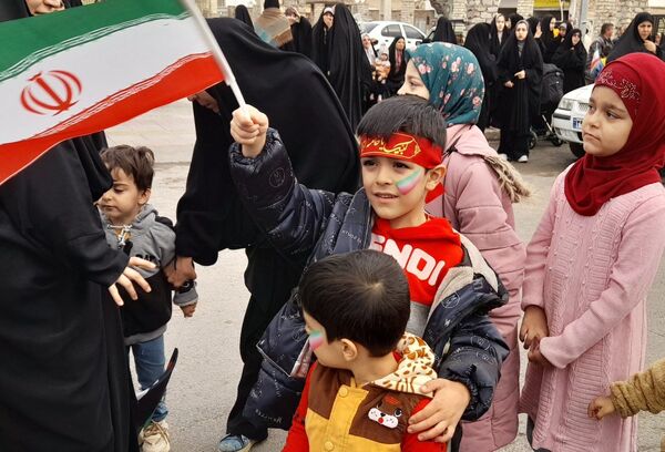 راهپیمایی مردم جعفرآباد قم در جشن سالگرد پیروزی انقلاب