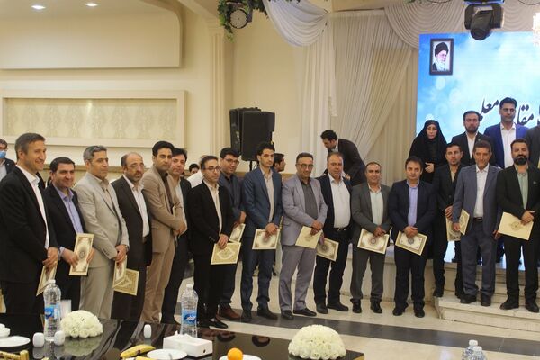 برگزاری مراسم گرامیداشت مقام معلم در بهارستان‌دو