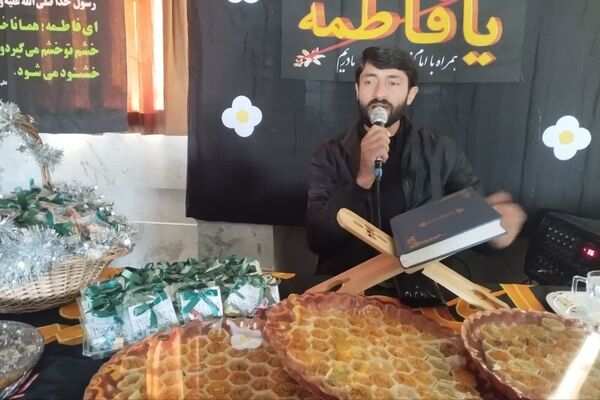 مراسم شهادت حضرت زهرا (س) و عزاداری در دبیرستان طالقانی 