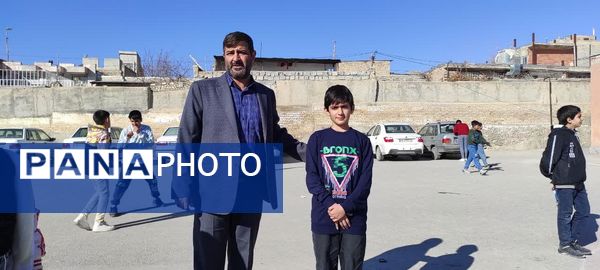 برگزاری مسابقات دارت در دبستان شهید فاتحی خانلق شهرستان شیروان