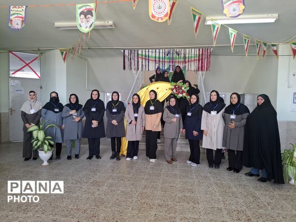 طنین قرآن، عترت و نماز در مشهدمرغاب