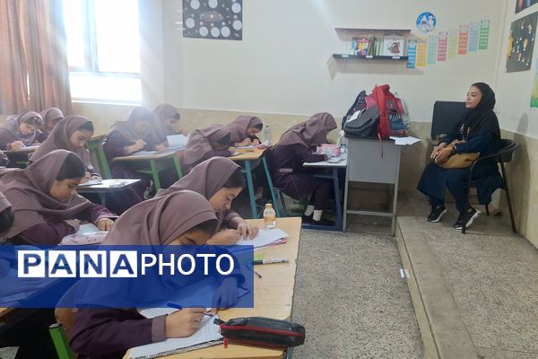 آغاز آزمون هماهنگ پایه ششم ناحیه ۳ شیراز 