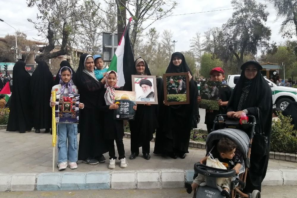 حضور مردم و مسئولان خواف در راهپیمایی روز قدس/ فیلم