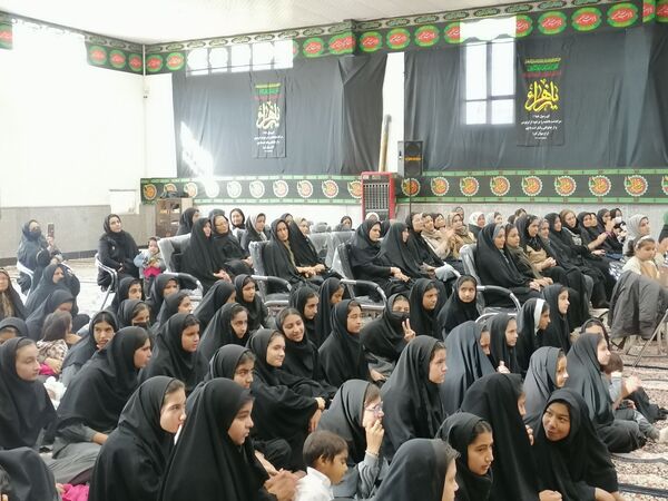 مراسم ولادت حضرت فاطمه(س)در حسینیه حسینی روستا ارغا شهرستان خلیل آباد 
