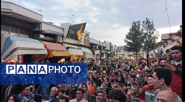 ملکان در پرتو هنر و معنویت؛ جشن میلاد امام رضا (ع) در بازار نوسازی شده