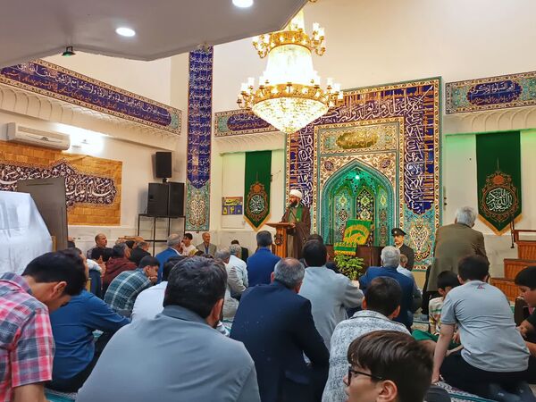 پرچم متبرک امام رضا (ع) در جشن ولادت امام رئوف در مسجد امام حسن عسکری (ع) بجنورد 