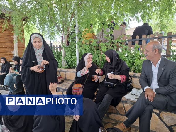 اعزام دانش‌آموزان هادی‌شهری به مشهد مقدس