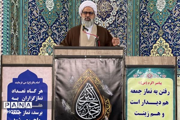 حضور فرهنگیان مردم روزه دار و متدین در نمازجمعه شهرستان ملارد