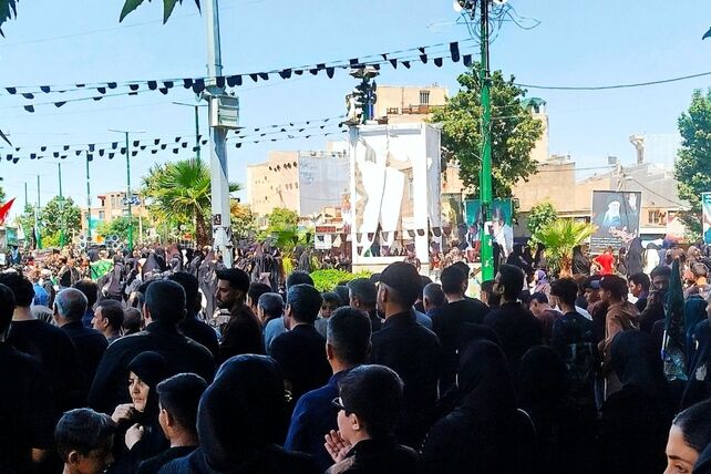 تجلی عشق حسینی مردم کوهدشت در روز عاشورا
