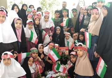 تجدید میثاق با شهیده دانش‌آموز فاطمه موحدان در یزد