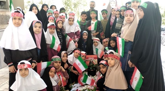 تجدید میثاق با شهیده دانش‌آموز فاطمه موحدان در یزد