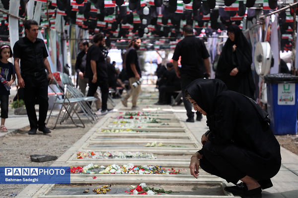 حال و هوای ظهر عاشورا در قطعه شهدای جنگ تحمیلی رژیم صهیونیستی