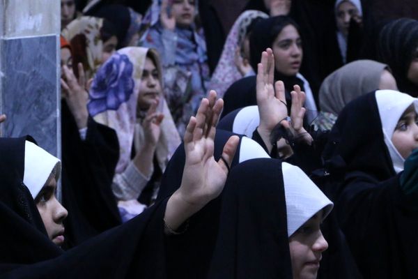 شبِ خلوتِ دل‌ها، آغاز اعتکاف دانش‌آموزی صفادشت در مسجد اباصالح الهمدی