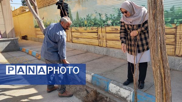 جشن نیکوکاری و روز درختکاری در گناباد