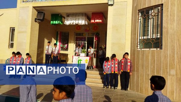گرامیداشت هفته بسیج دانش‌آموزی در دبستان واحدی شهرستان زارچ