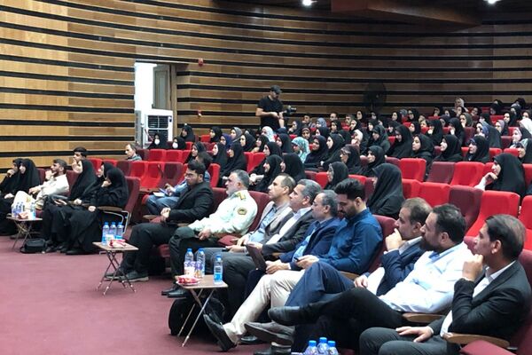 کارگاه آموزشی پیشگیری از آسیب‌های فضای مجازی در ایوان ری شهرری