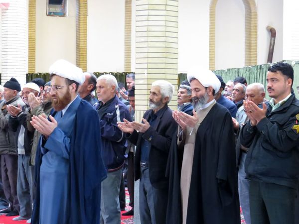 نماز جمعه عبادی و سیاسی در شهر غلامان