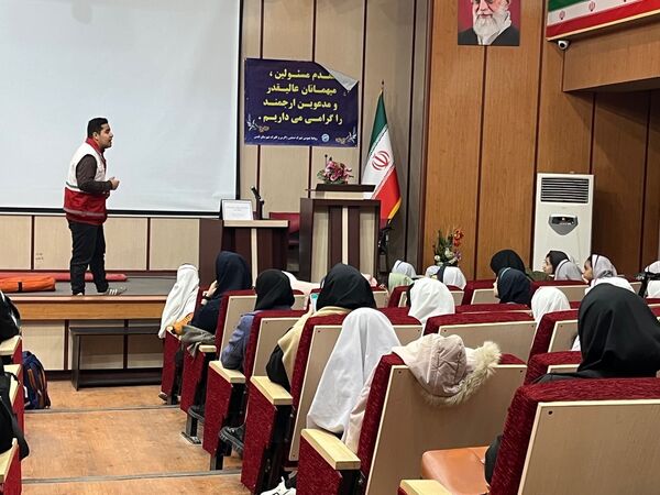 کارگاه آموزشی جشنواره سفیران سلامت با موضوع ایستگاه امدادی