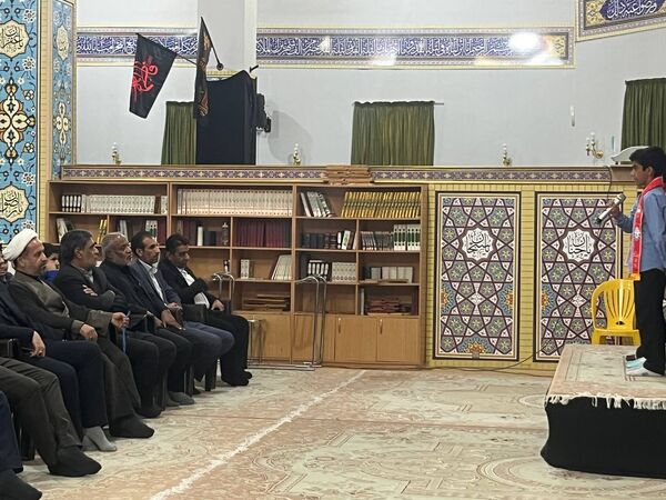 حضور قائم‌مقام معاون وزیر در سازمان دانش‌آموزی در  راهپیمایی ۱۳ آبان شهرک مروارید بندرعباس