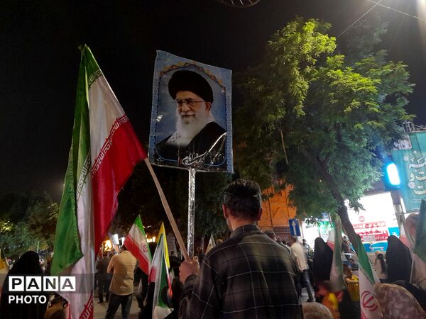  نود و یکمین شب از اجتماعات در حسینیه امام خمینی میهمان قاب پانا