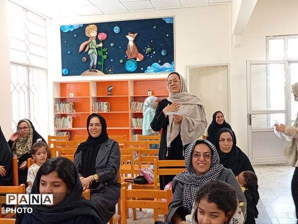 ویژه برنامه یک قاب لبخند در کانون پرورش فکری شماره ۴ یزد