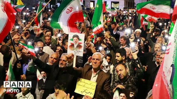 ملت همیشه در صحنه  ایران 