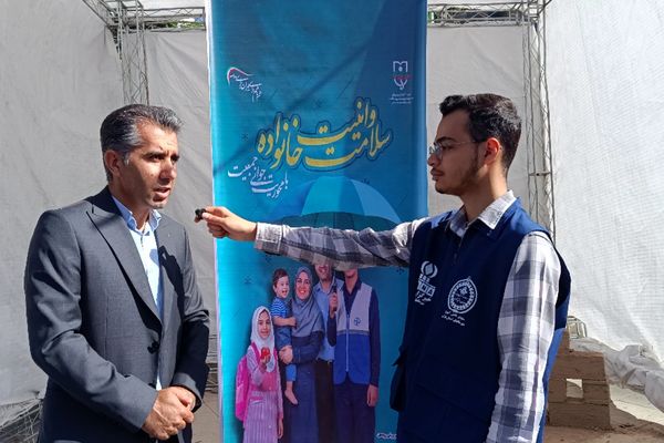 همایش پیاده‌روی خانوادگی و دانش آموزی در رودهن