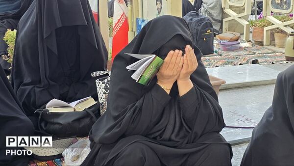 اصفهان غروب عرفه را با عطر دعا نفس کشید
