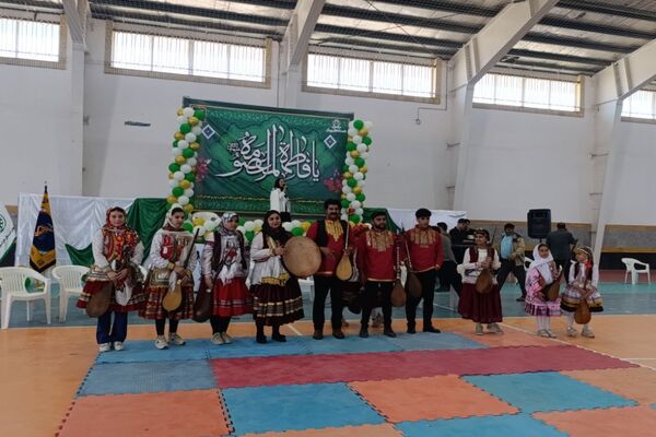 برگزاری جشن روز دختر در سالن کارگر فاروج