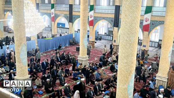 گرامیداشت روز هلال‌احمر با استقرار نیروهای امدادی در محل برگزاری نماز جمعه