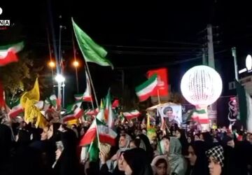 خروش مردم گالیکش در شب چهل و دوم