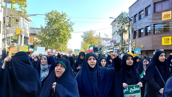 راهپیمایی ۱۳ آبان در قائمشهر
