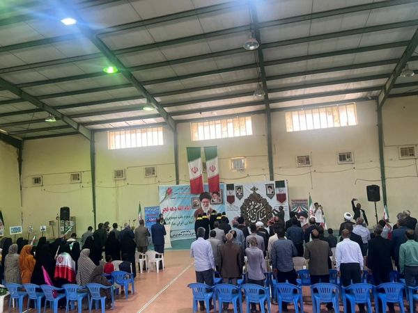 حضور پرشور دانش‌آموزان فین در جشن ۲۲ بهمن