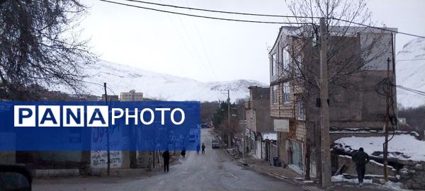 بارش اولین برف در بهمن ماه در شهر بار 