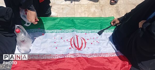 تجدید بیعت بانوان روستای سنگان با آرمان‌های شهدا