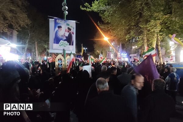 در شب پیروزی انقلاب اسلامی، شهریار در جوش‌ و خروش