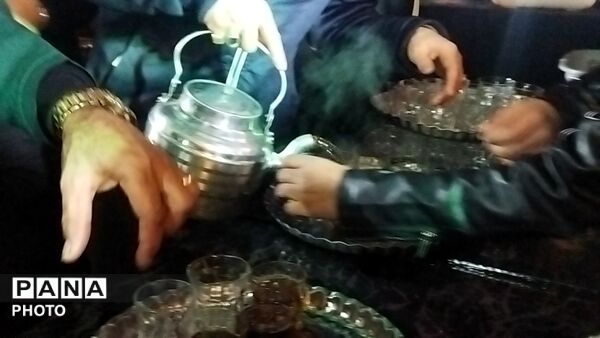 گذری بر چایخانه حضرت زهرا (س) در سومین شب سال ۱۴۰۵