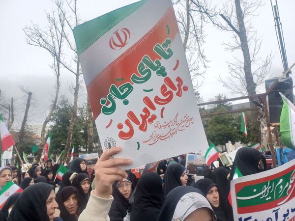 ملّت ایران در صحنه،انقلاب اسلامی در اوج