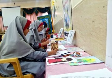  نمایشگاه جشنواره فرهنگی هنری در دبستان آینده سازان شهرستان خوانسار 