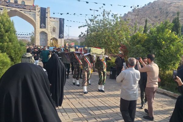 آیین استقبال و تشییع پیکر پاک و مطهر ۱۶ شهید گمنام