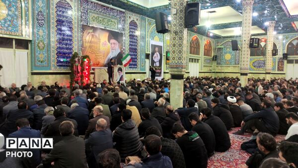 خدای خامنه‌ای زنده و ملت ما همیشه پاینده است