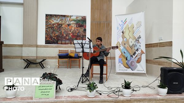 مسابقات فرهنگی و هنری در دبیرستان شاهد بنت الهدی تویسرکان